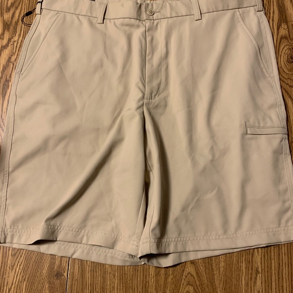Men’s Dress shorts - Picture 2 of 2